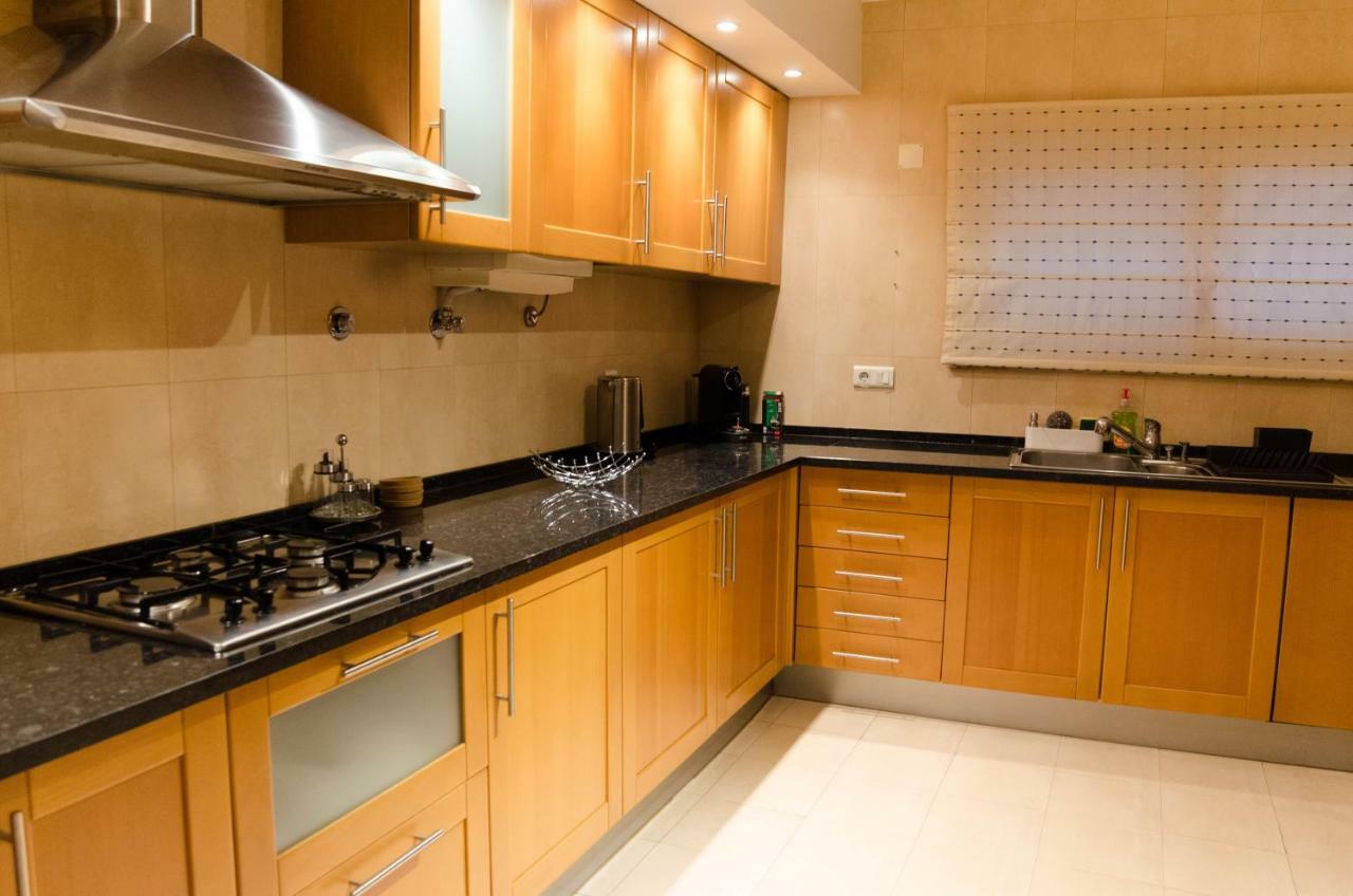 Joivy Graca Luminous 2-Br Apartment With Terrace Lisbon Exterior photo